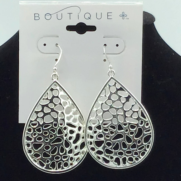 Filigree Silver Tear Drop Earrings - Picture 2 of 4